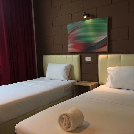 Hotel The Zell Buriram Exterior foto